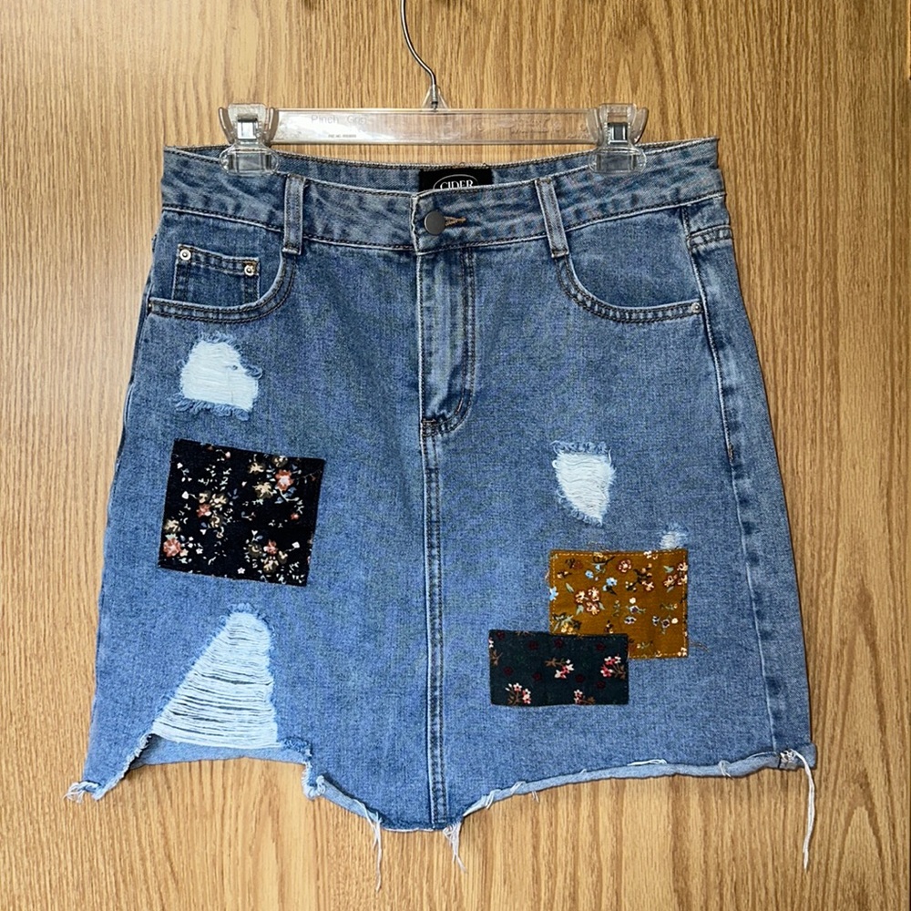 Patchwork distressed denim skirt